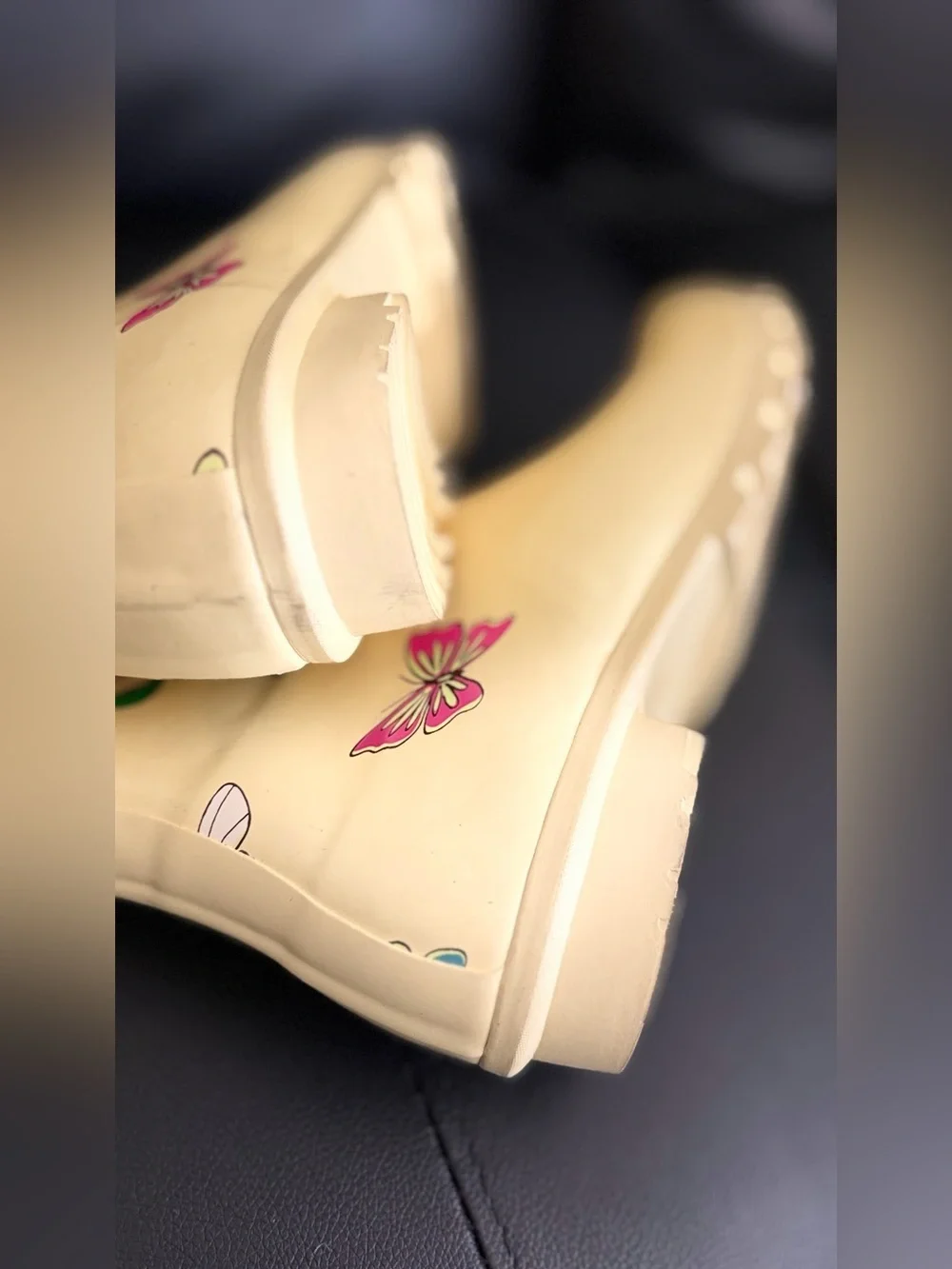 Disney Epcot Floral Butterfly Rubber Yellow Rain Boots Size 9 NWT